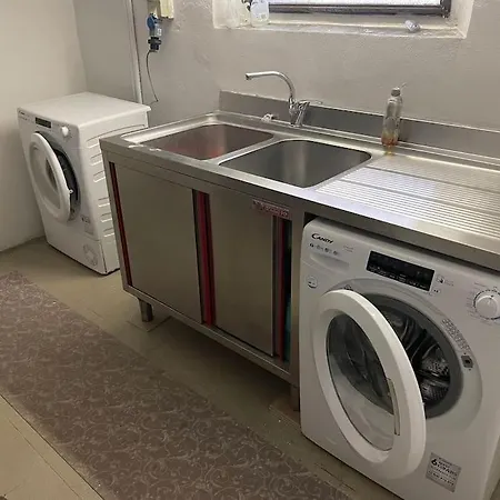 Cucchiari 5b * Modena